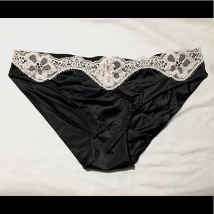 victoria’s secret cheekini underwear
